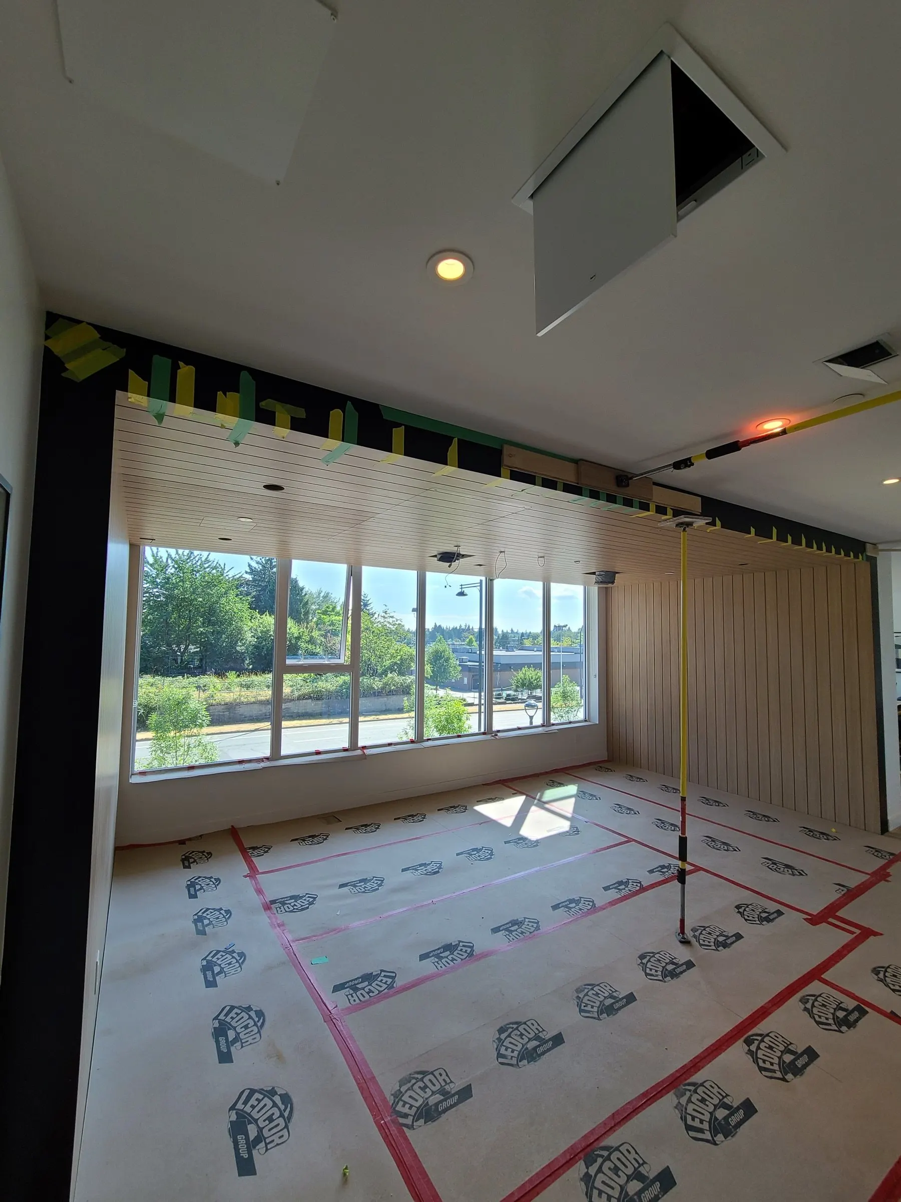 Slat wall and glazing — Commercial interior