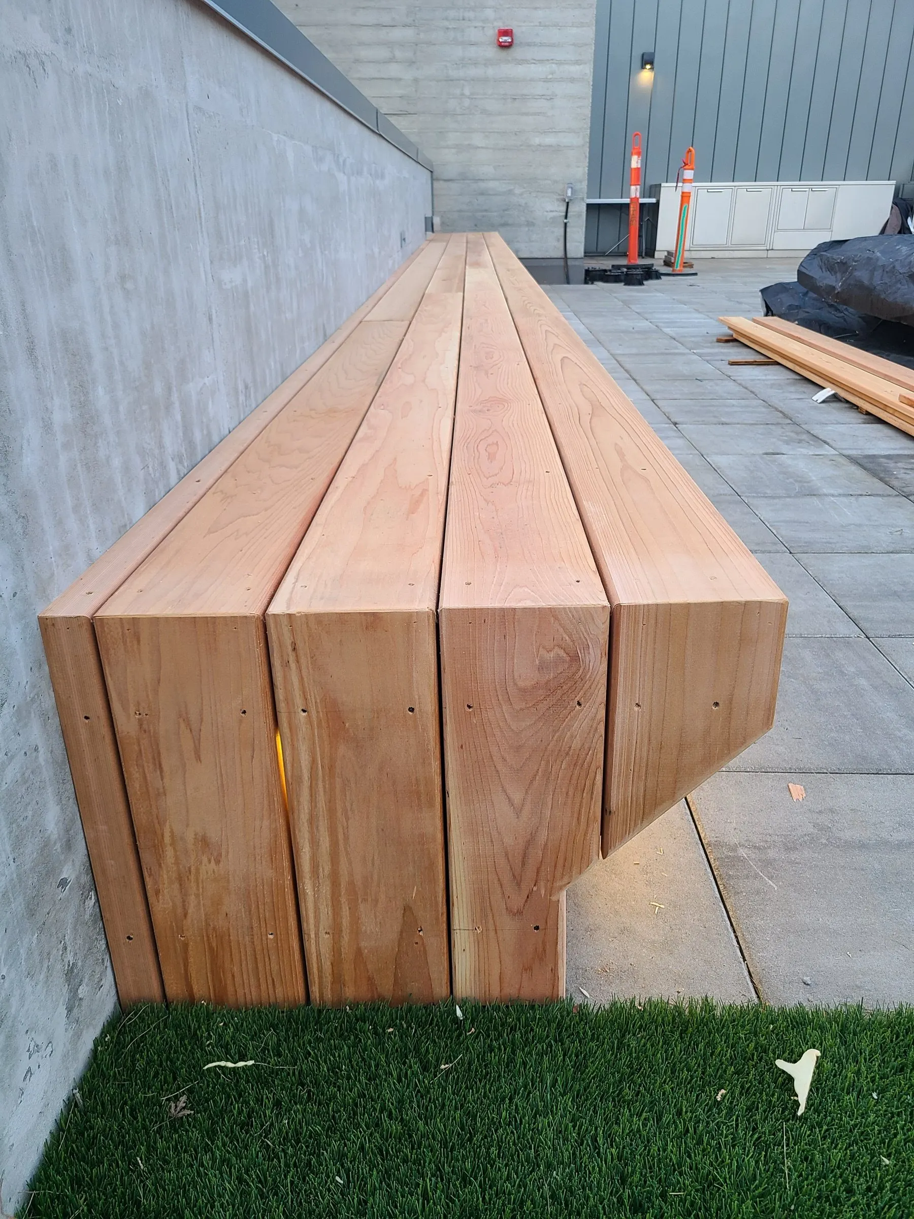 Cedar bench — Mitred end detail